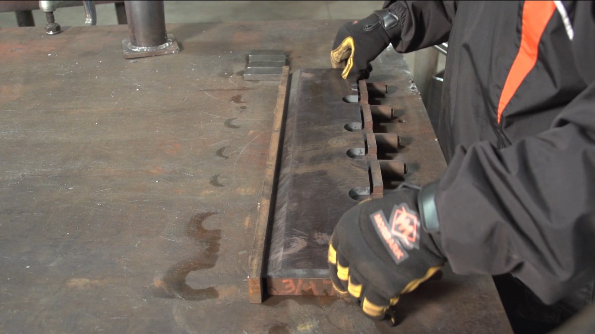 How to Babbitt a Chiparvestor Knife